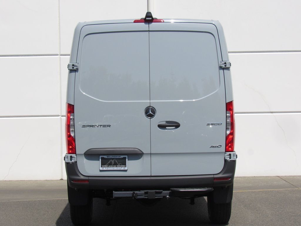 2025 Mercedes-Benz Sprinter Cargo Van Base - Photo 7
