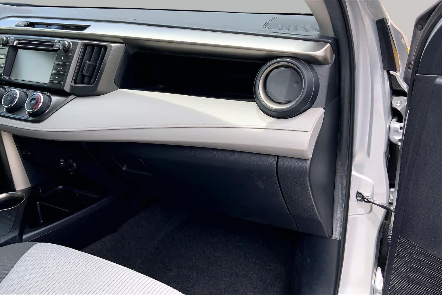 Used 2013 Classic Silver Metallic Toyota LE image 19