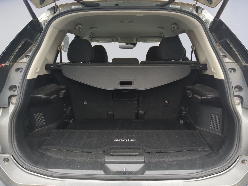 Used 2020 Gun Metallic Nissan SV image 21