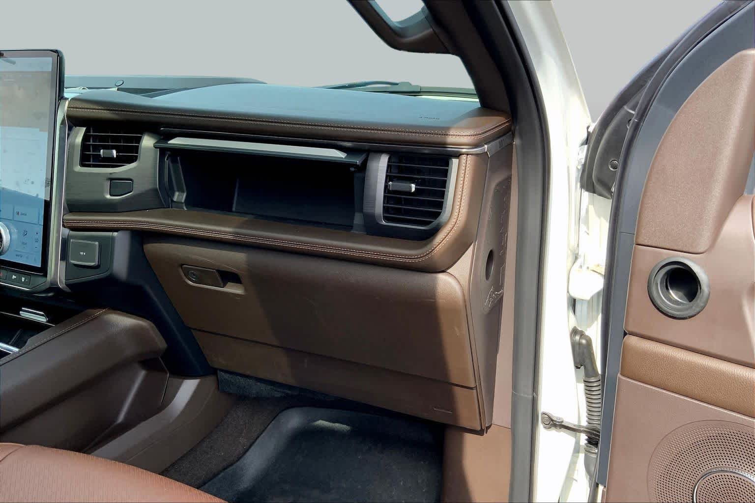 Certified Used 2024 Star White Ford King Ranch image 19