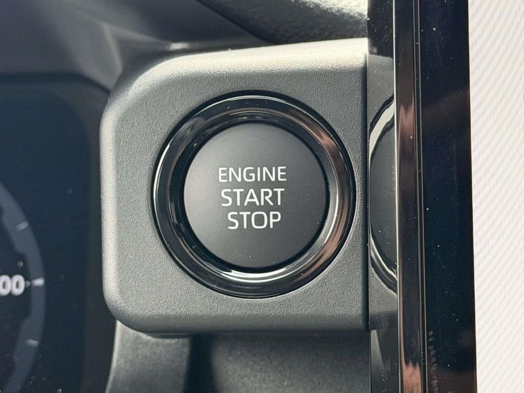 2026 Toyota Tacoma Limited - Photo 7