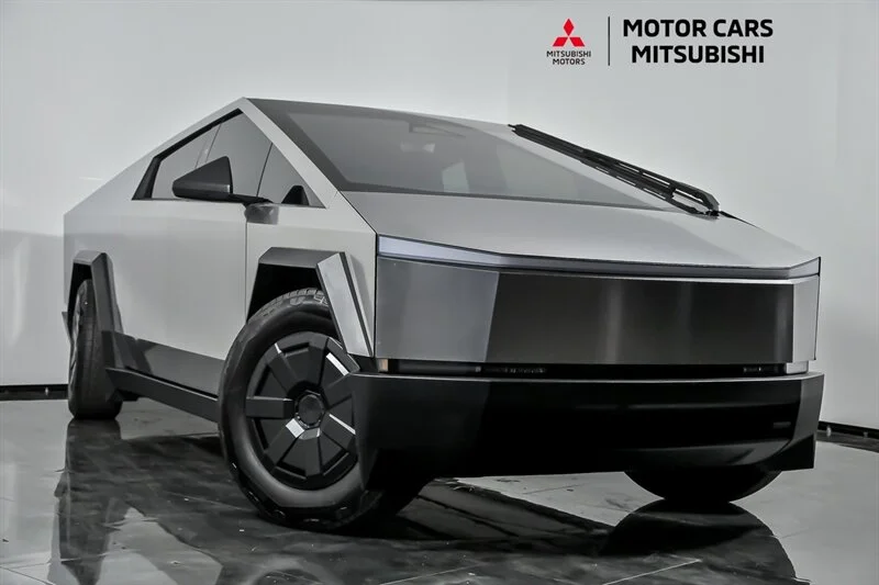 2024 Tesla Cybertruck All-Wheel Drive's photo