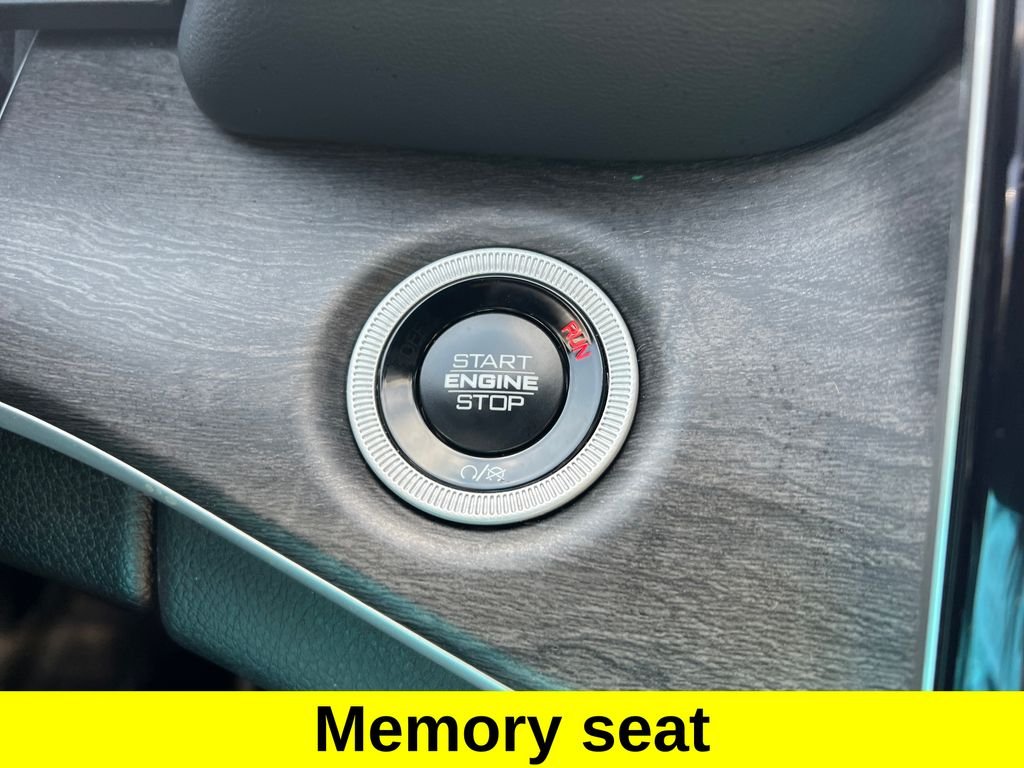 Used 2024 Black Jeep Limited image 18