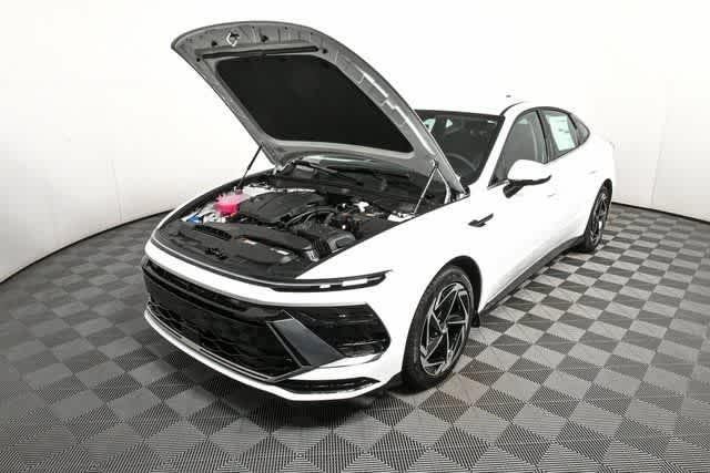 New 2026 Serenity White Hyundai SEL Sport image 10