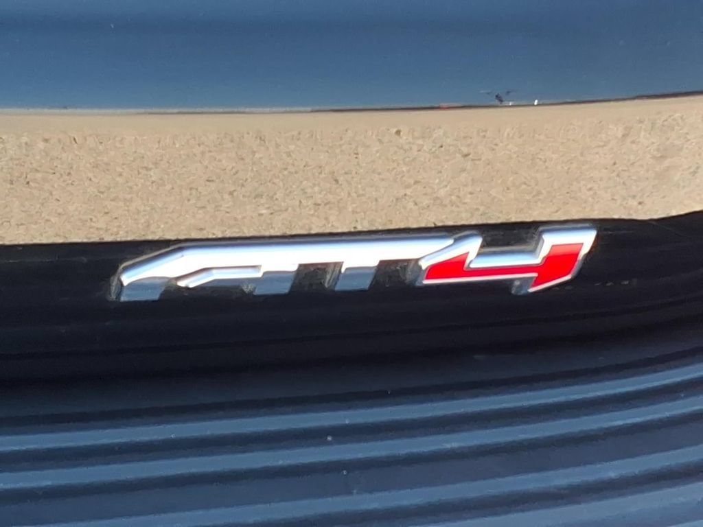 Used 2023 ONYX BLACK GMC AT4 image 12