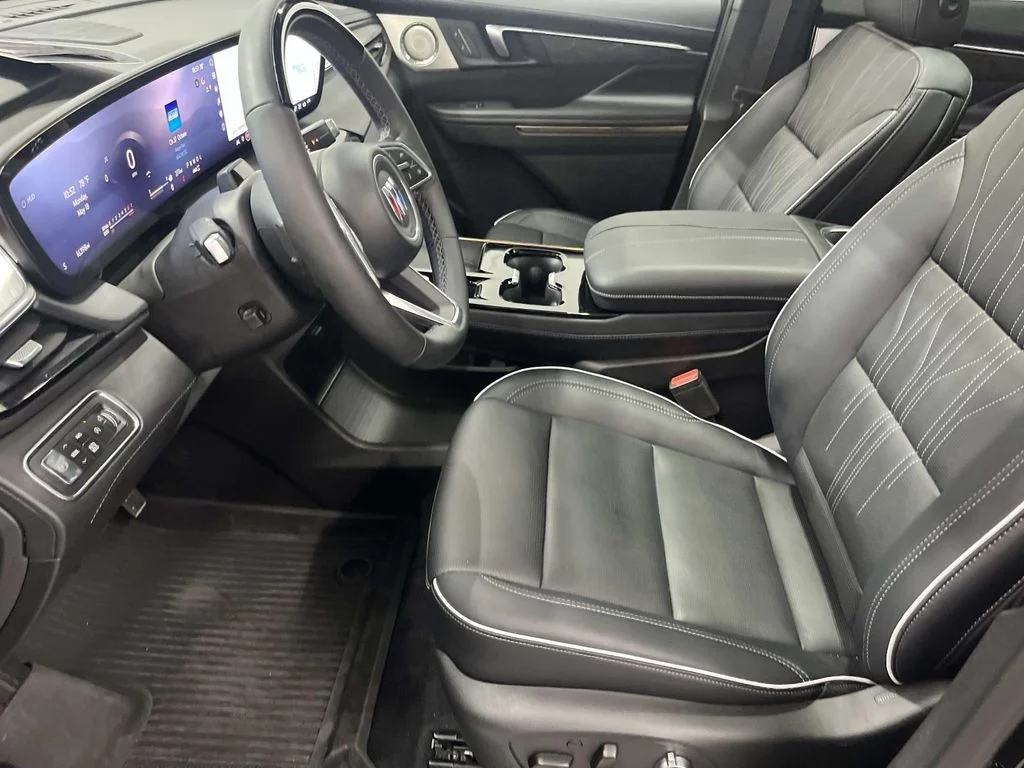 Used 2026 Ebony Twilight Metallic Buick Avenir image 11