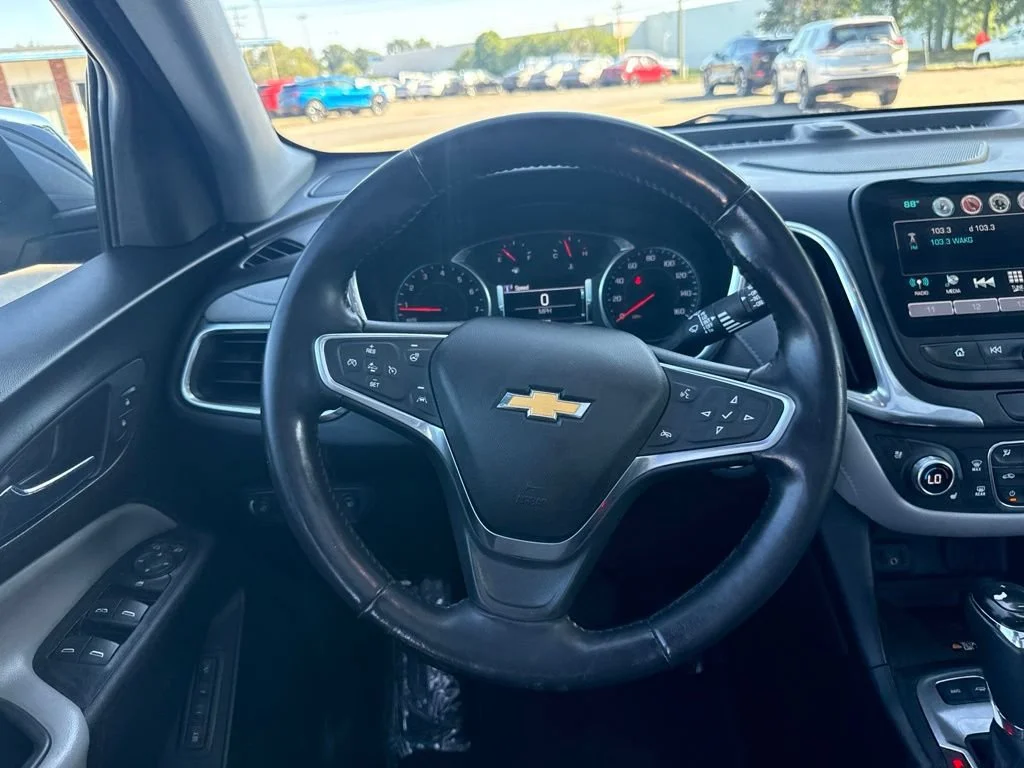 Used 2018 MOSAIC BLACK METALLIC Chevrolet Premier image 16