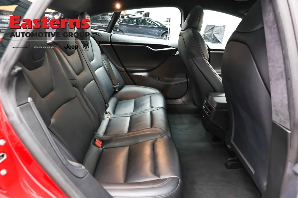 Used 2020 Red Tesla Long Range Plus image 17