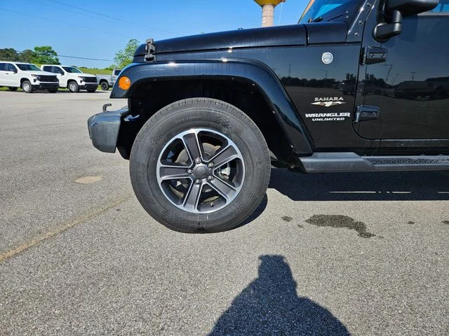 Used 2017 Black Jeep Unlimited Sahara image 26
