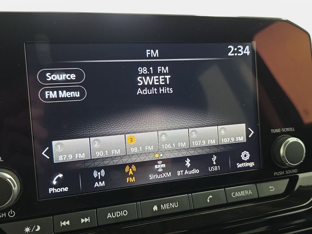 Used 2025 Super Black Nissan SV image 22
