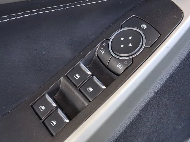 Used 2022 Gray Ford XLT image 17