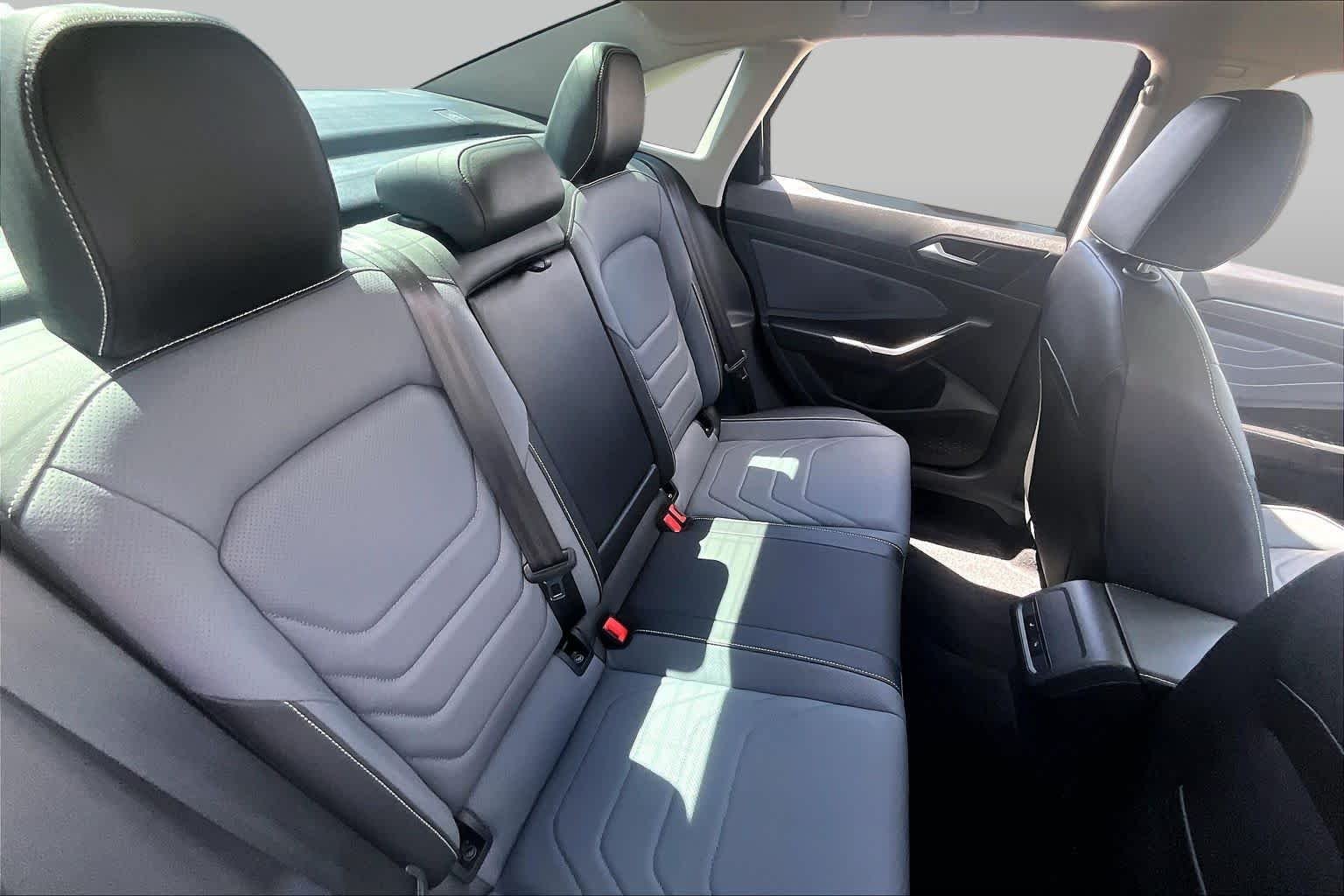 Used 2025 Deep Black Pearl Volkswagen SEL image 18