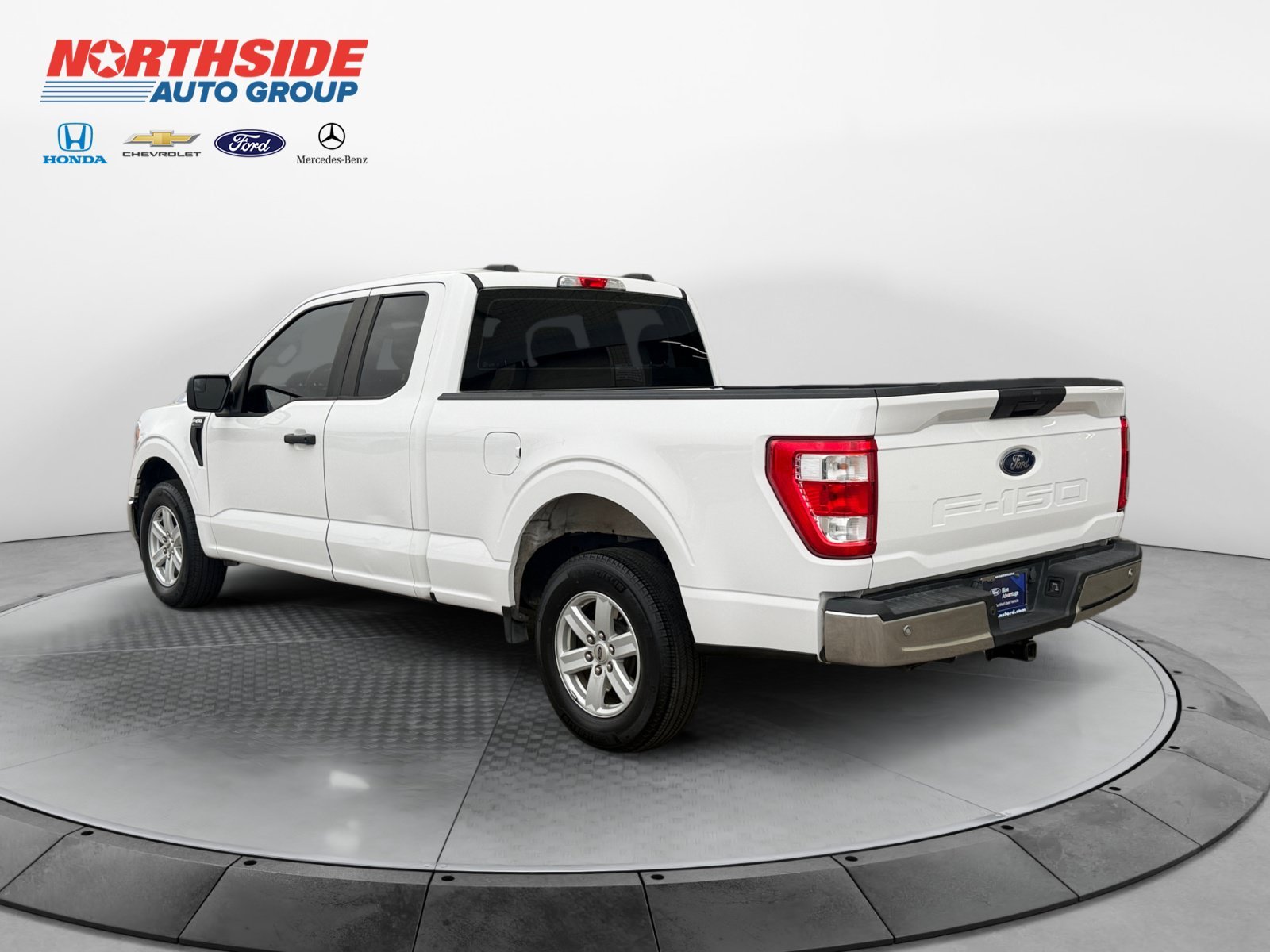 Certified Used 2021 Oxford White Ford XL image 5