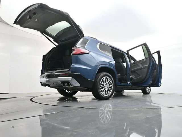 Used 2024 Blue GMC Denali image 43