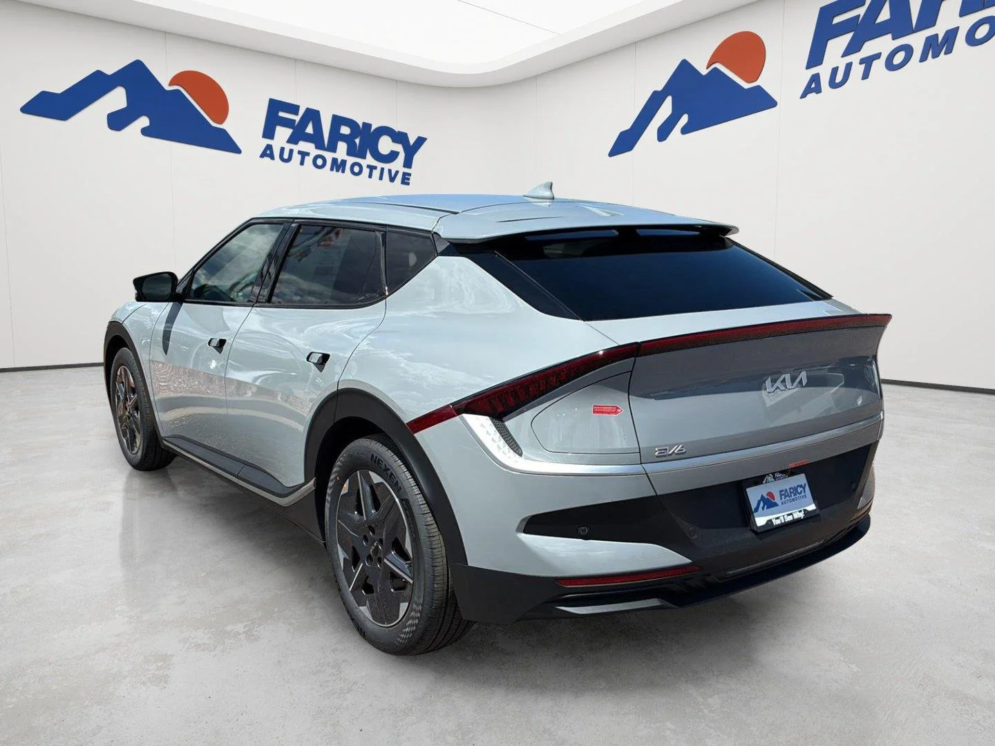 New 2026 GRAY Kia Light Long Range image 7