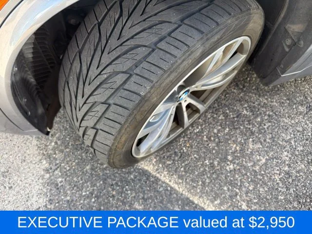 Used 2018 Gray BMW xDrive50i image 4