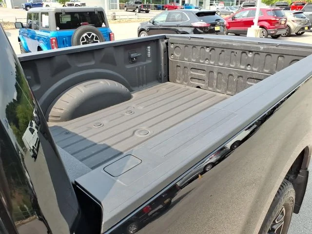 Used 2022 Black Ford Lariat image 16