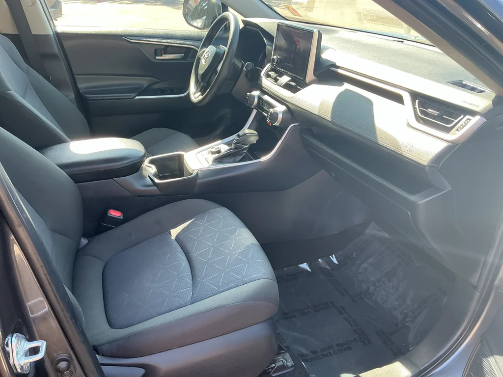 Used 2025 MAGNETIC GRAY METALLIC Toyota Hybrid XLE image 13