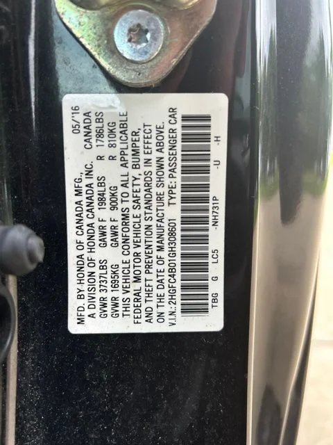 Used 2016 Black Honda LX-P image 10