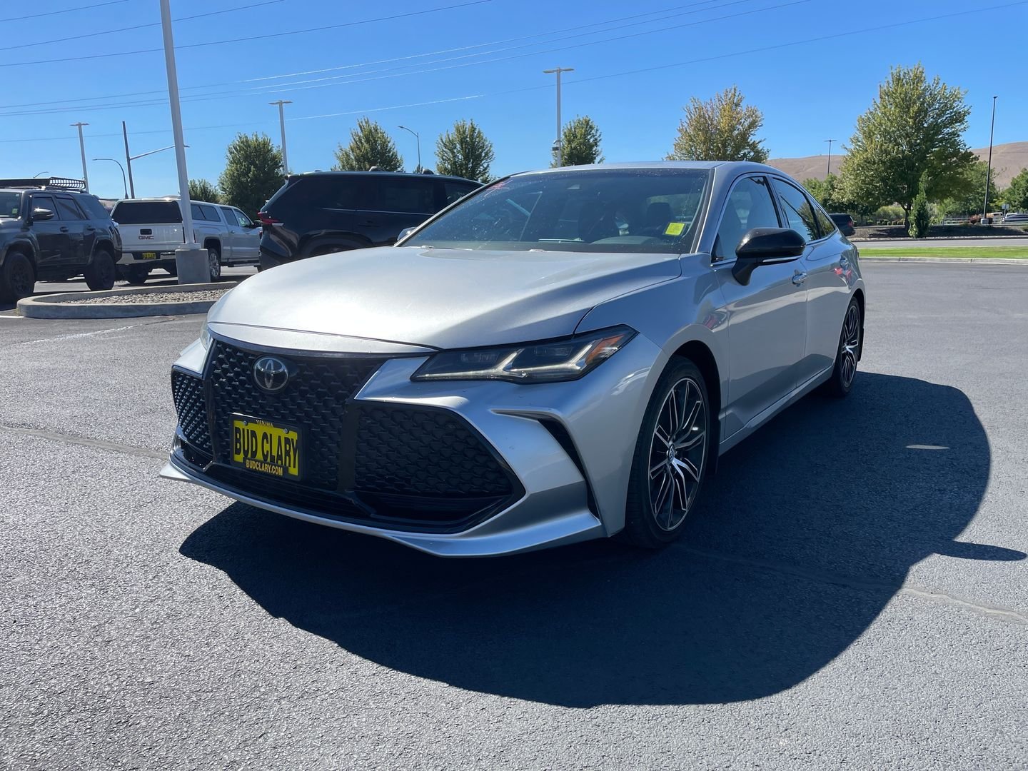 Used 2019 Silver Toyota Touring image 7