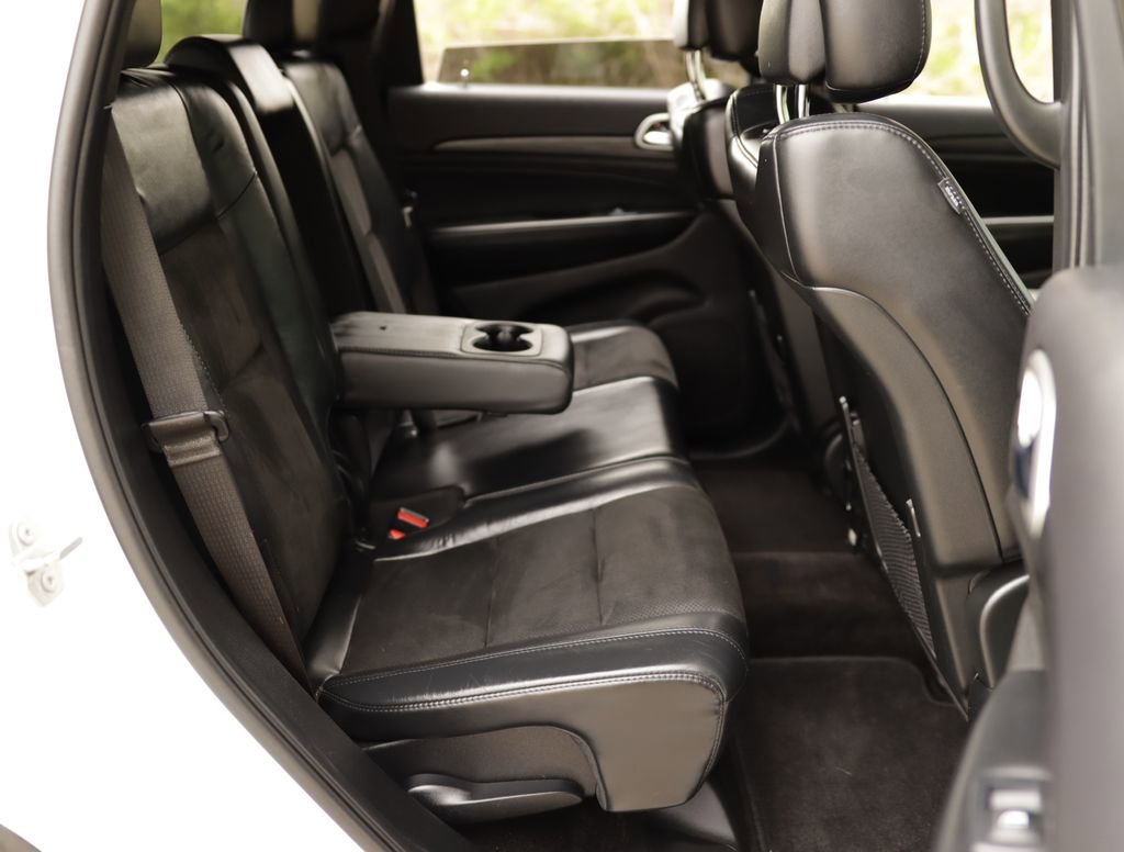 Used 2019 White Jeep Altitude 4x4 image 29
