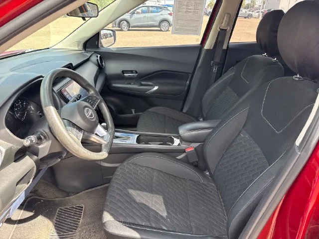 Used 2022 Red Nissan SV image 10