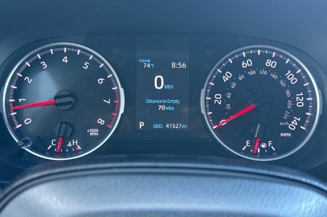 Used 2020 White Toyota LE image 23