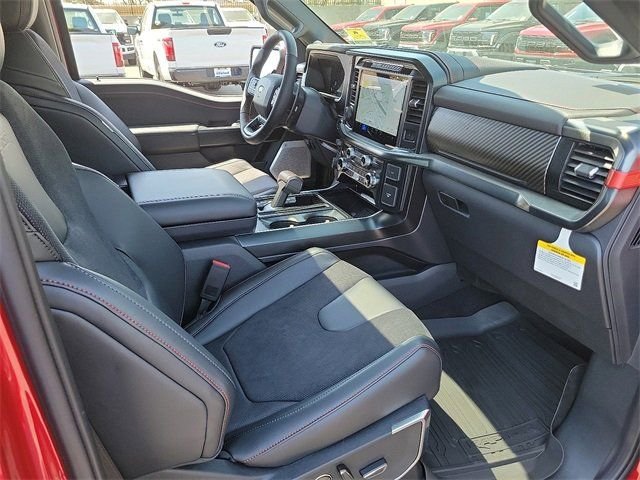 2025 Ford F-150 Raptor - Photo 15