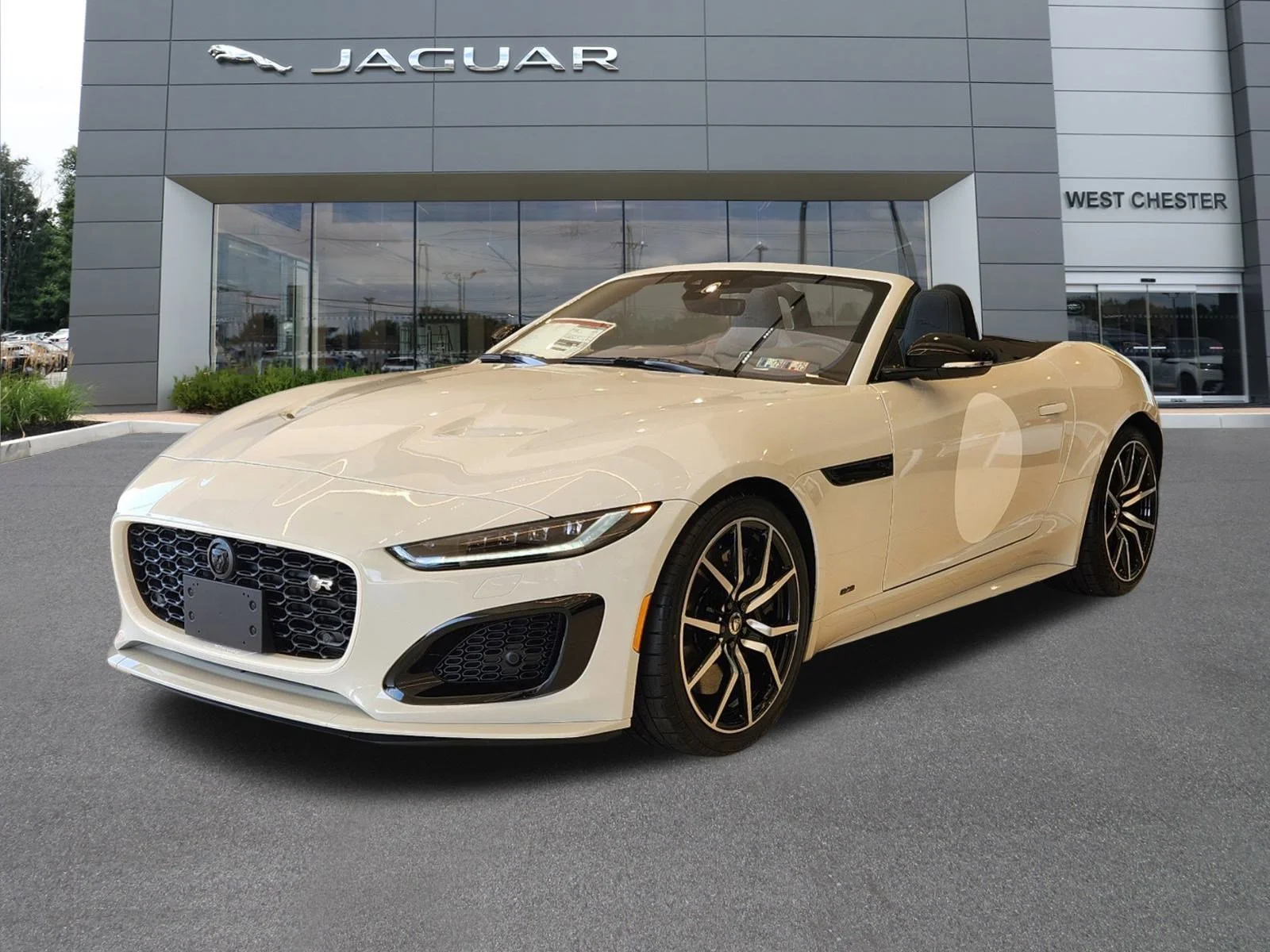 2024 Jaguar F-TYPE R75 Convertible's photo