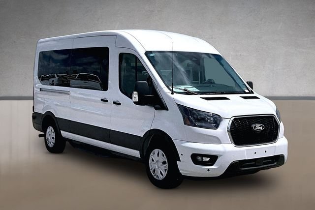 New 2026 Oxford White Ford XLT image 2