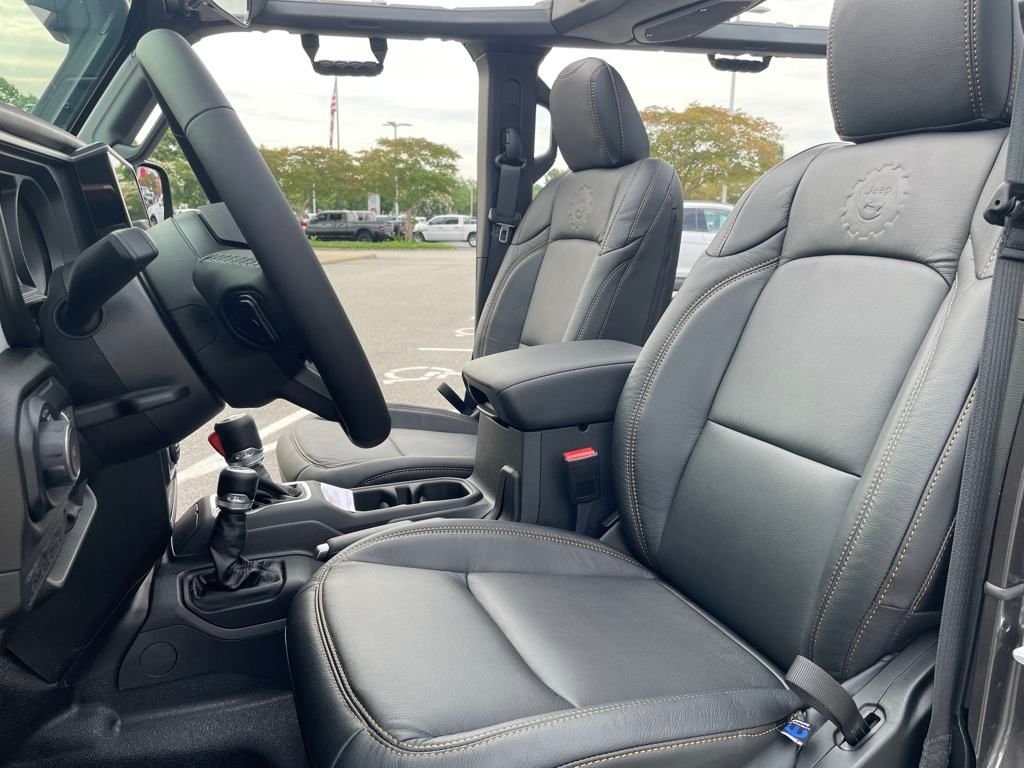 2025 Jeep Wrangler 4-Door Sport S - Photo 7