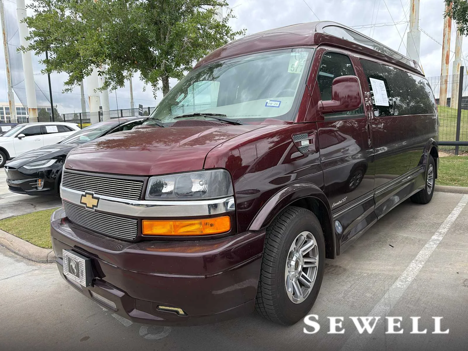 2022 Chevrolet Express 2500 Extended Work Van HD's photo