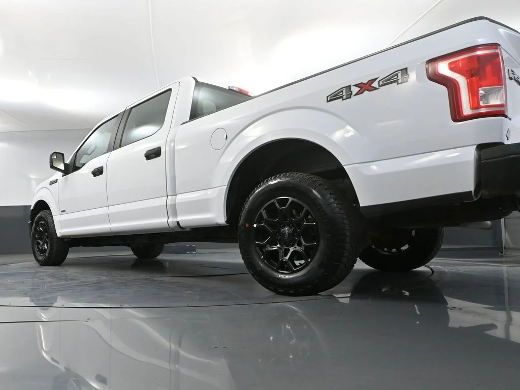 Used 2016 White Ford XL image 46