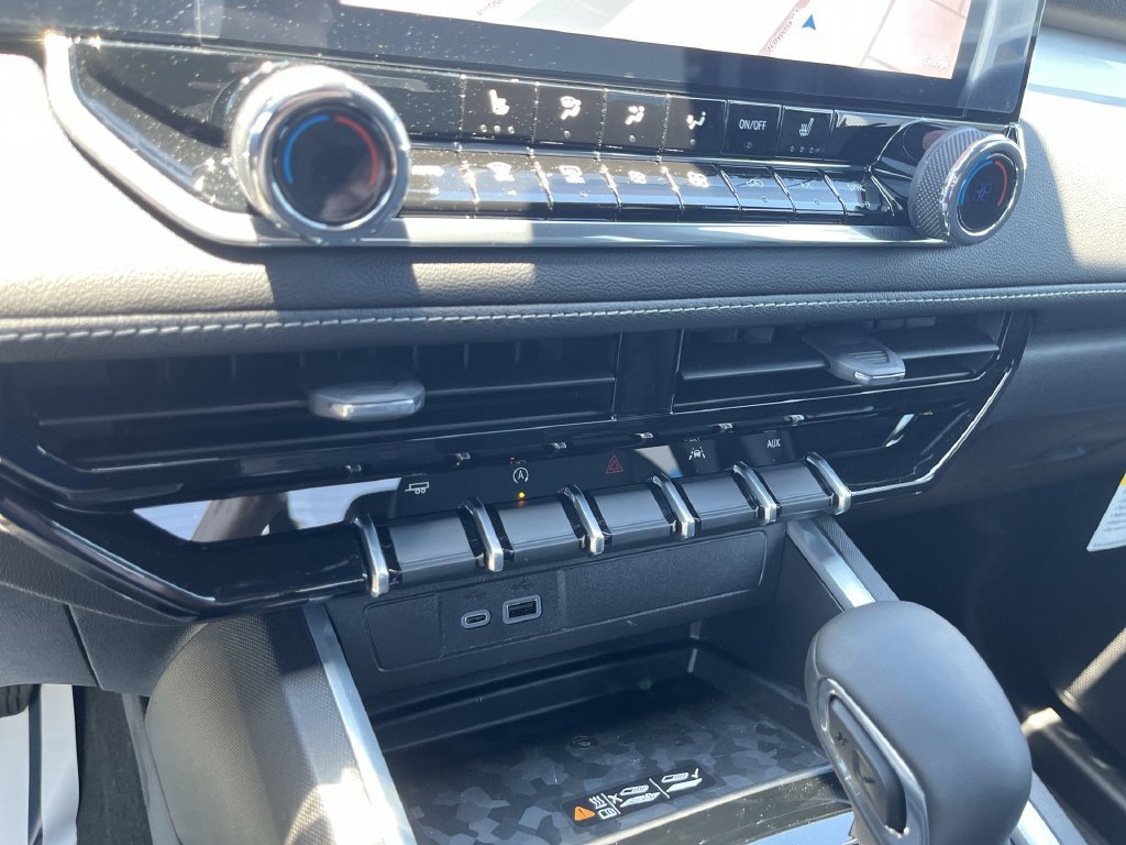 2026 Chevrolet Colorado LT - Photo 19