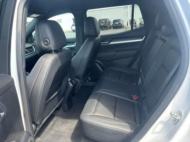 Used 2026 Summit White GMC Elevation image 28