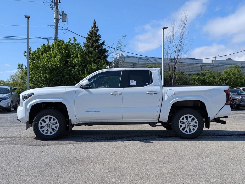 New 2026 Ice Cap Toyota SR5 image 4