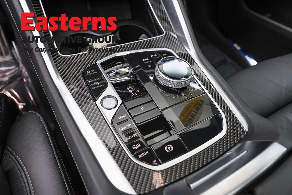 Used 2025 Black BMW M60i image 13