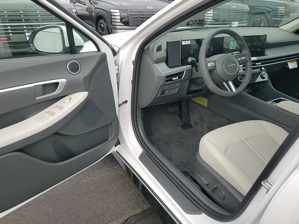 New 2026 White Hyundai SEL Sport image 11