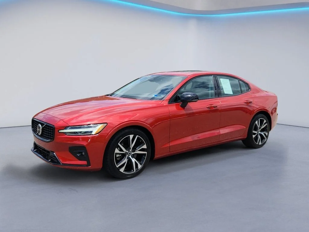 Used 2024 Fusion Red Metallic Volvo Plus Dark Theme image 7