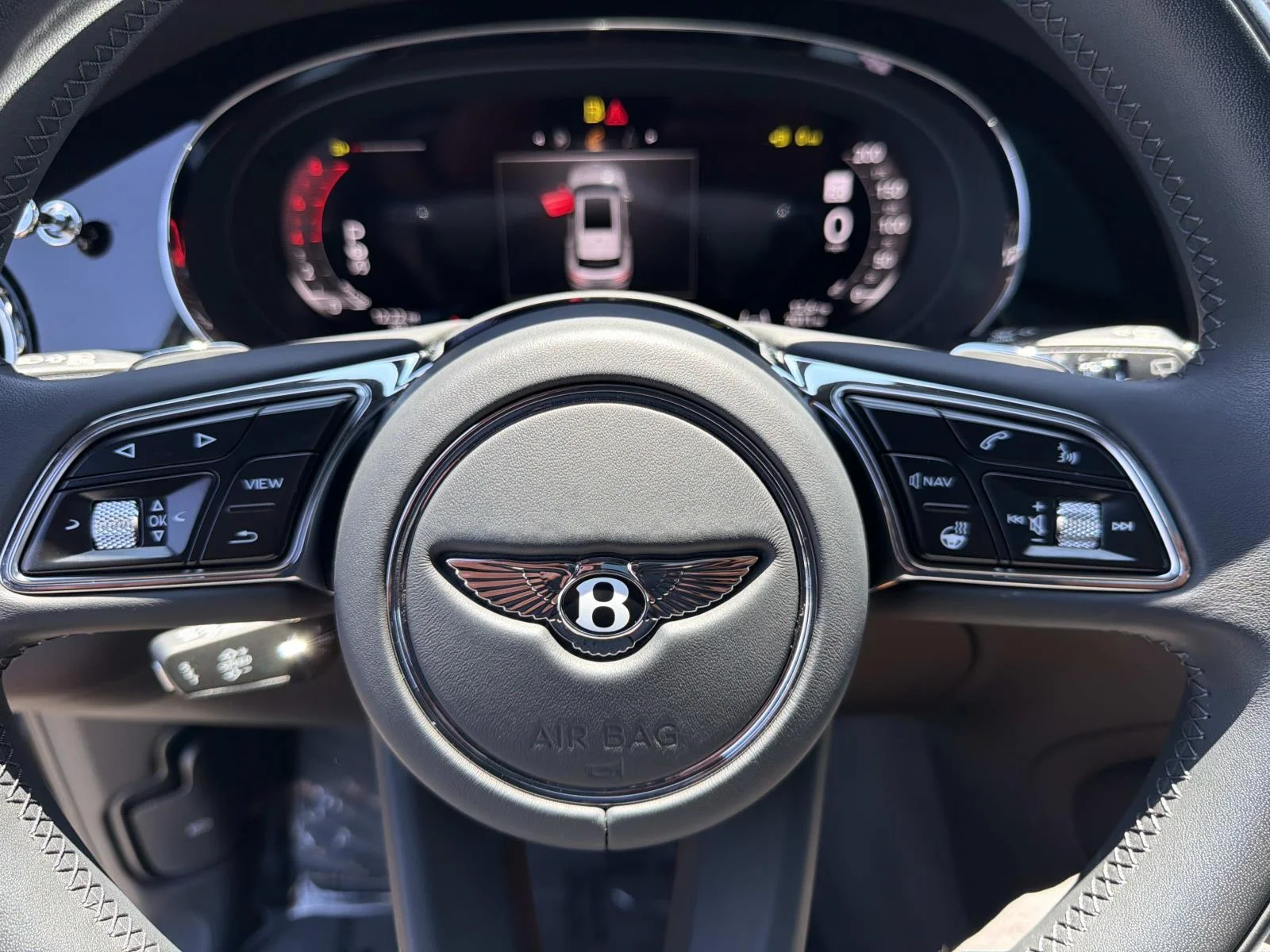 2024 Bentley Bentayga - Photo 23