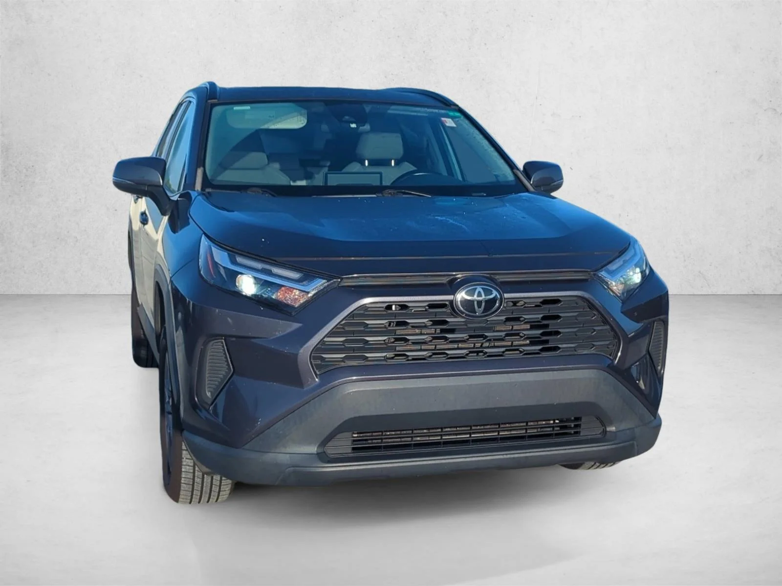 Used 2022 Magnetic Gray Metallic Toyota XLE image 3