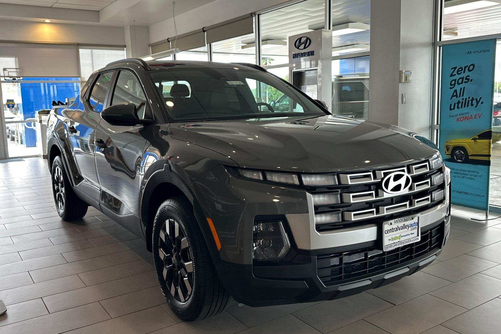 New 2026 Hampton Gray Hyundai SEL Activity image 1