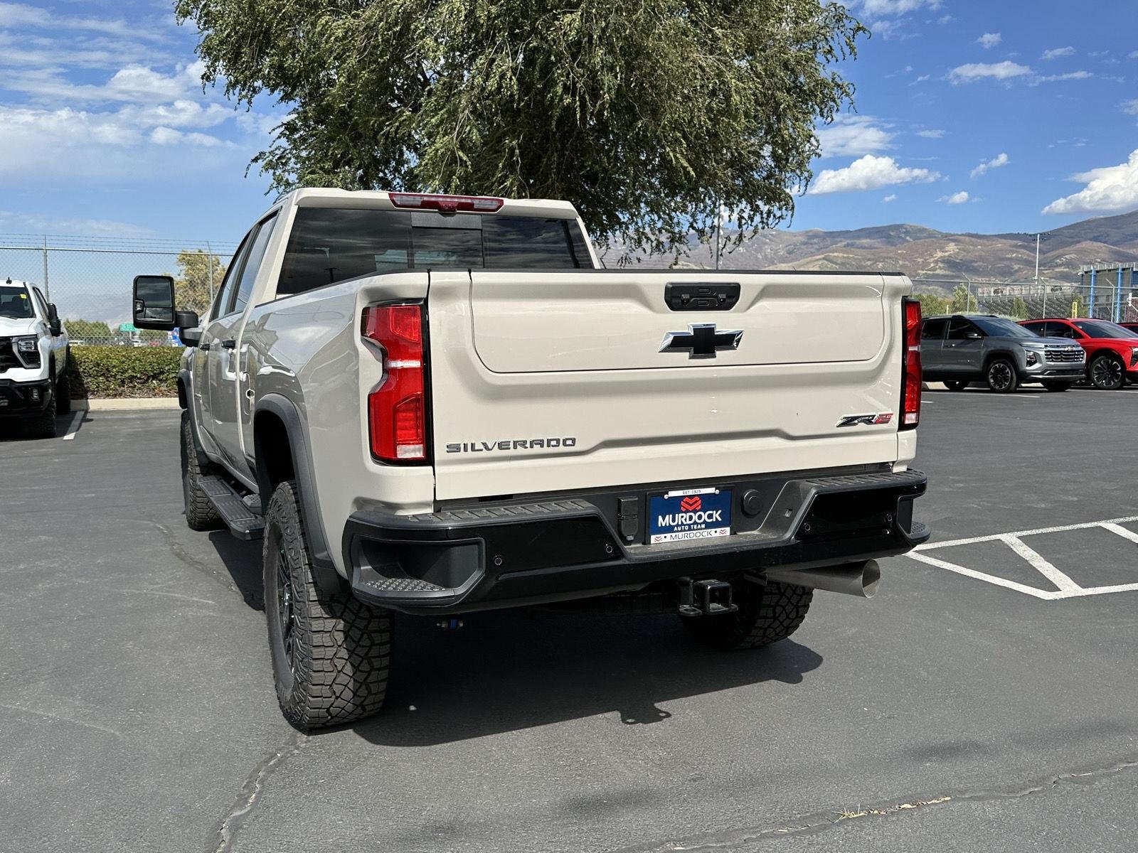 2026 Chevrolet Silverado 2500 HD ZR2 - Photo 11