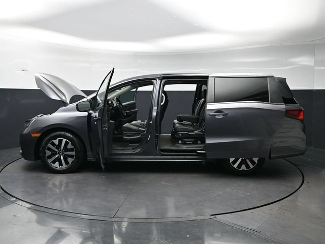 Certified Used 2025 Modern Steel Metallic Honda EX-L image 64