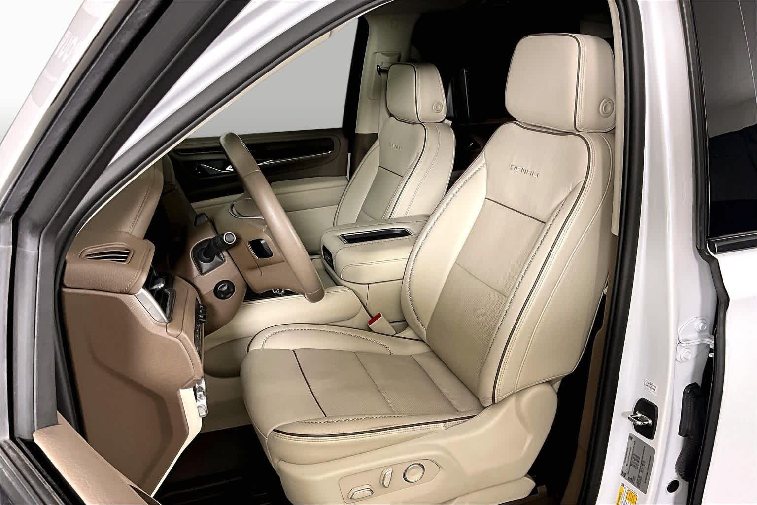 Used 2023 White Frost Tricoat GMC Denali image 8
