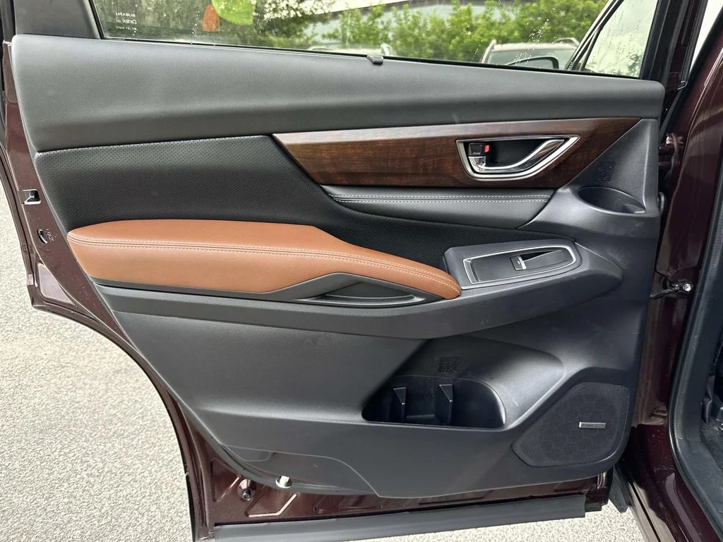 Used 2023  Subaru Touring image 12