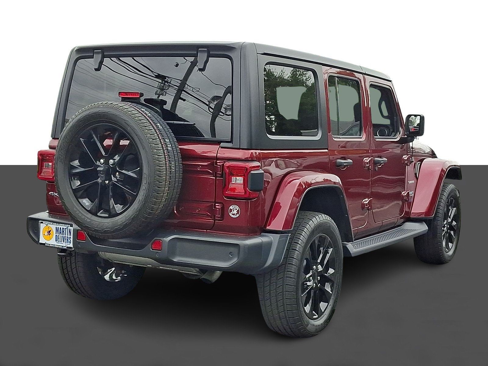 Used 2021 Snazzberry Pearlcoat Jeep Unlimited Sahara image 6
