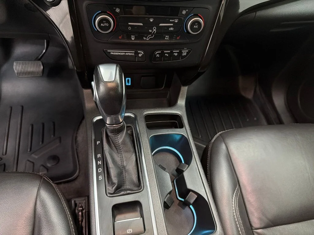 Used 2019 Silver Ford Titanium image 18
