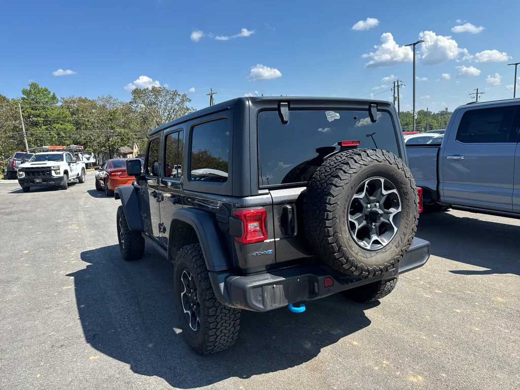 Used 2021 Granite Crystal Clearcoat Metallic Jeep Unlimited Rubicon image 7