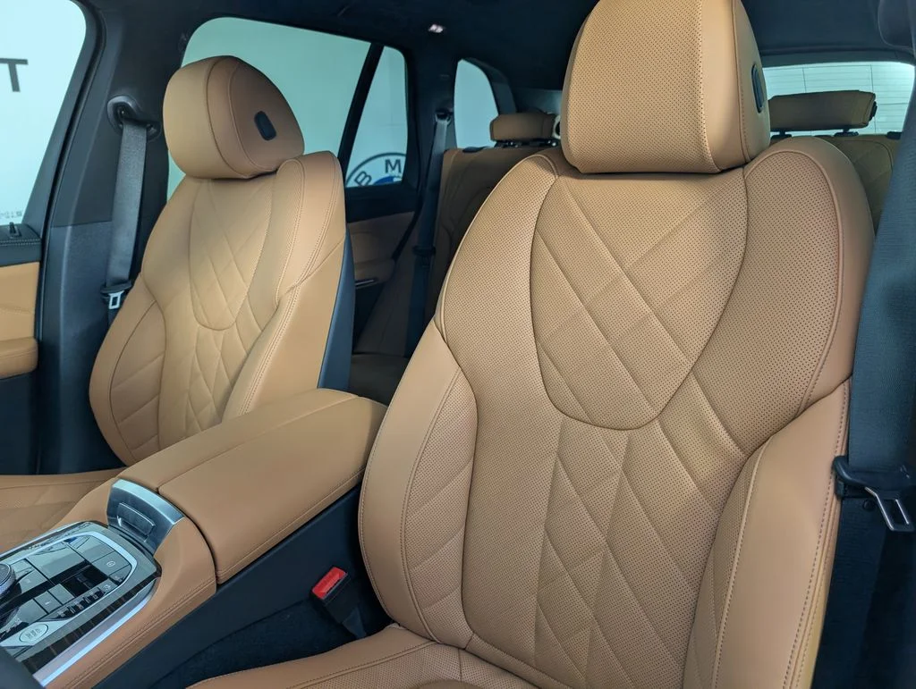 New 2026 Brooklyn Grey Metallic BMW xDrive40i image 12
